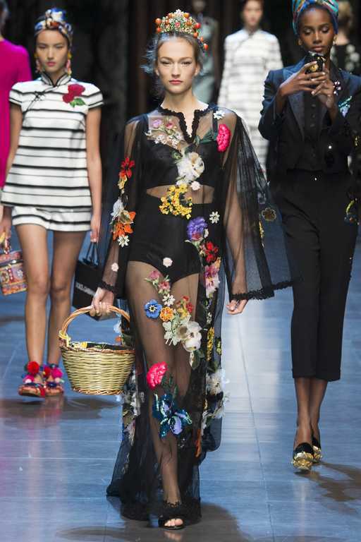 Платья Dolce & Gabbana весна-лето 2016 фото