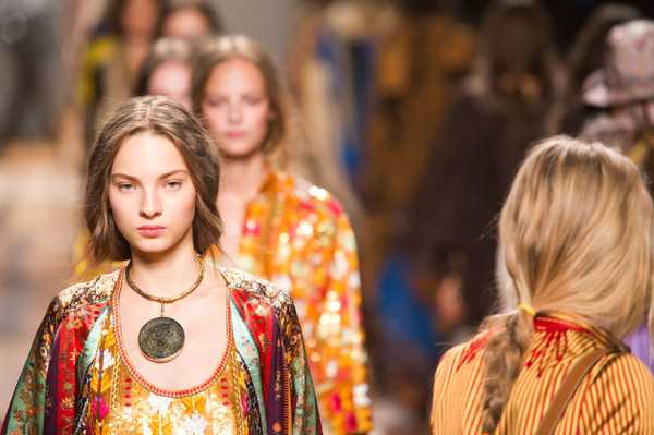 Коллекция платьев Etro в Милане