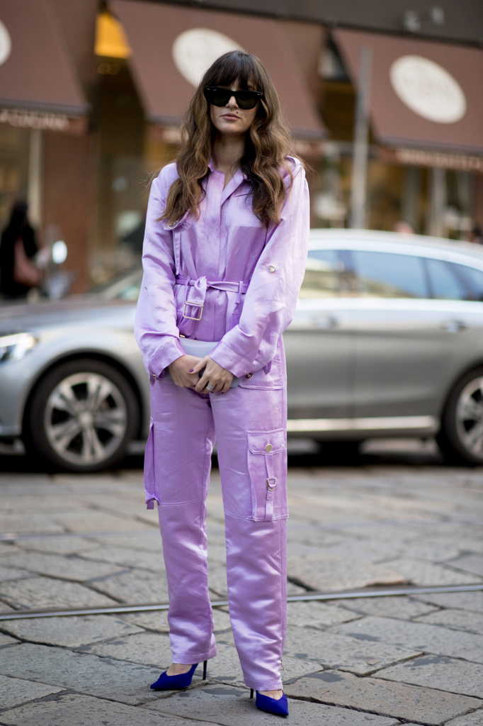 модный комбинезон светло-сиреневый